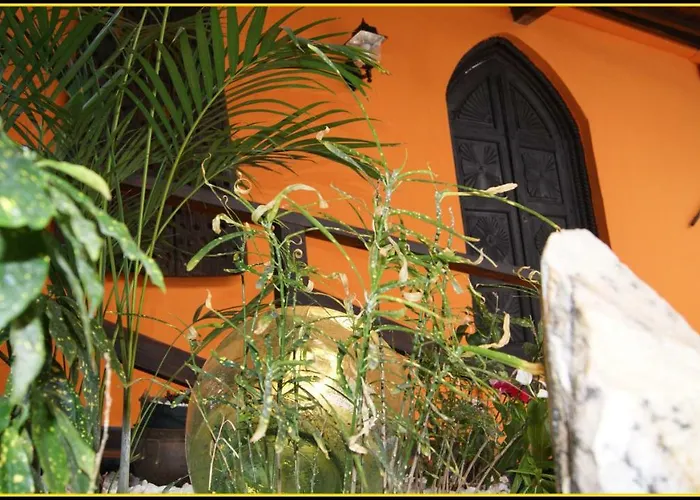 Tinajas Villa
