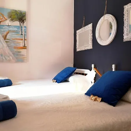 Tinajas Villa *