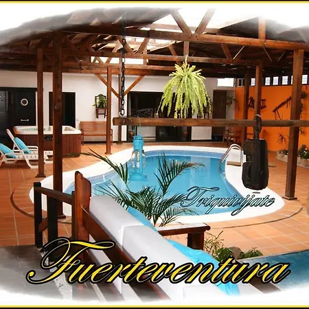 Tinajas Villa