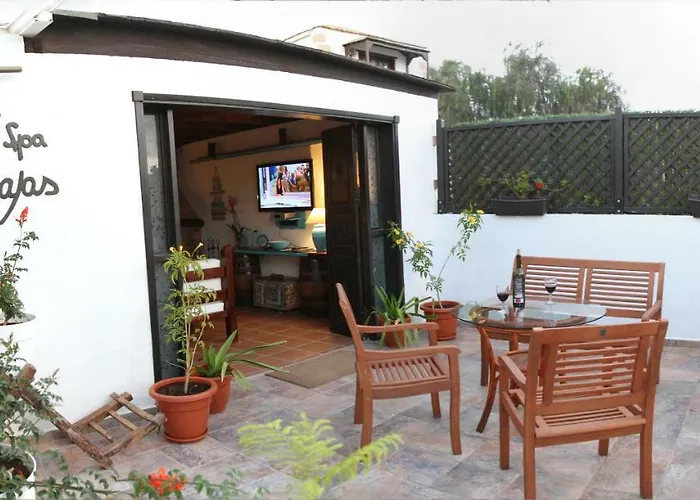 Tinajas Villa Triquivijate