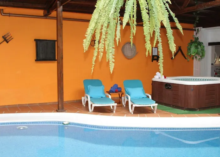 Villa Tinajas Triquivijate